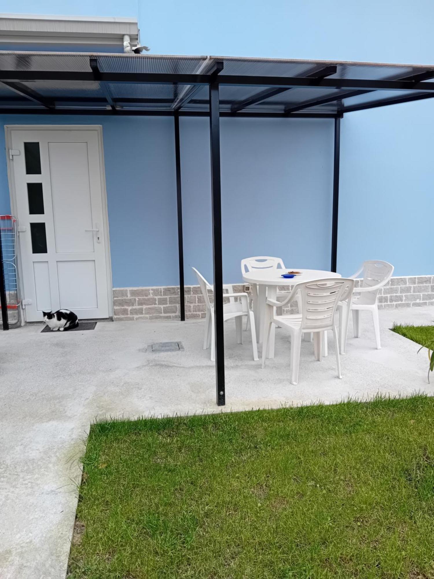 Villa Azzurra Monfalcone Bagian luar foto